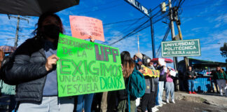 Estudiantes de la UPP llegan a acuerdo para retirar bloqueo