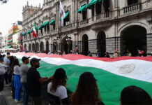Trabajadores del Poder Judicial protestan en Puebla contra reforma