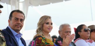 Más de 7 mil turistas participan en desfile de la Independencia en San Pedro Cholula