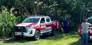 Hallan cadáver en descomposición en el río Nexapa