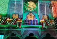 Pedro Tepole da último Grito de Independencia entre abucheos en Tehuacán