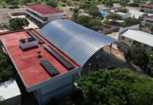 Sergio Salomón inaugura techados de plazas cívicas en Ajalpan