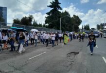 Estudiantes marchan en contra de la reforma judicial en Puebla