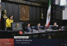 Senadores reanudan sesión en la Casona de Xicoténcatl