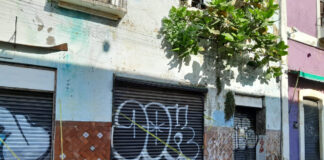 Reportan fachadas en mal estado en el Centro Histórico de Puebla