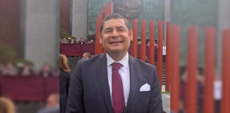 Alejandro Armenta acompaña a Sheinbaum en toma de protesta