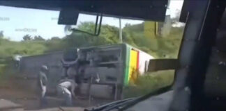 Choque en Chila de las Flores deja un muerto y 20 heridos