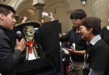 BUAP celebra concurso de robótica Cocotrón 2024
