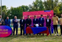 IMSS firma convenio con Barcelona FC para promover el futbol