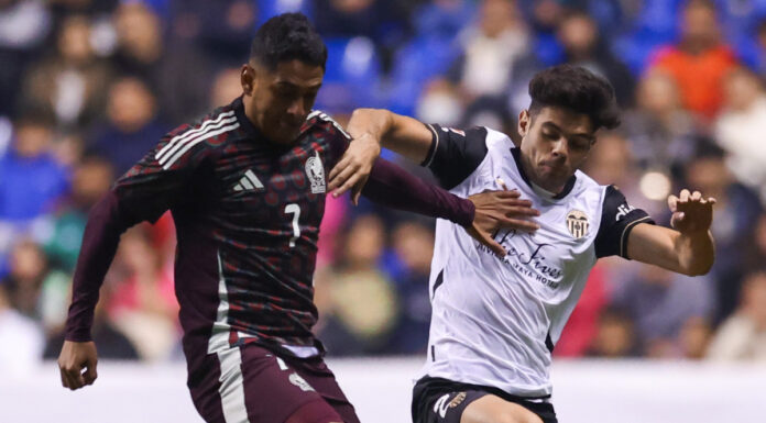 México empata con Valencia, equipo que pelea descenso en España
