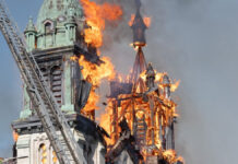 Incendio consume iglesia de Notre Dame des Sept Allégresses en Canadá