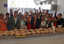 Omar Muñoz visita el desayunador del DIF Cuautlancingo