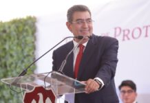 Sergio Salomón asiste a tomas de protesta de presidentes municipales