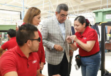 Sergio Salomón y Gaby Bonilla visitan a trabajadores de CINIA