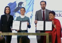 Sheinbaum firma decretos; Pemex y CFE vuelven a ser empresas públicas