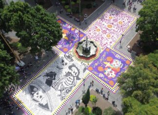 Sergio Salomón impulsa fortalecimiento a la identidad y tradiciones poblanas