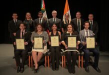UDLAP entrega reconocimientos a estudiantes y profesores
