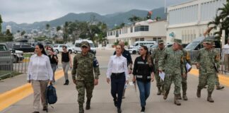 Sheinbaum arriba a Acapulco tras paso de huracán “John”