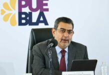 Sergio Salomón defiende transparencia de su administración ante críticas por inversión en Accendo
