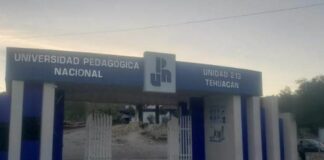 Estudiantes de la Universidad Pedagógica Nacional en Tehuacán se manifiestan