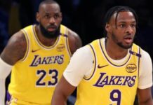 LeBron y Bronny James, primer dúo padre-hijo en jugar juntos en la NBA