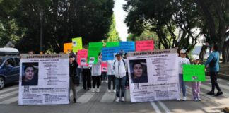 Marchan en Puebla por la desaparición de Luis Ángel Hernández