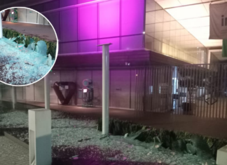 Encapuchados vandalizan sede del INAI en CDMX