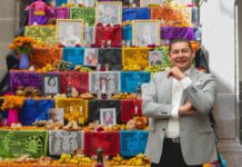 Gobierno de transición rinde homenaje a activistas en Día de Muertos