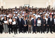 BUAP entrega reconocimientos por antigüedad a personal