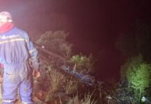 Conductor muere atropellado tras volcadura en la Puebla-Orizaba
