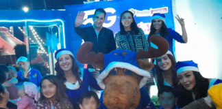 Encienden el tradicional árbol navideño Telcel en Puebla