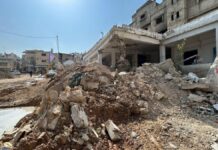 Hombres armados roban 97 camiones con alimentos para Gaza