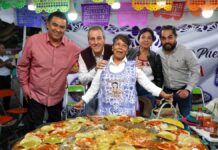 Pepe Chedraui acude a la inauguración del Festival de la Chalupa