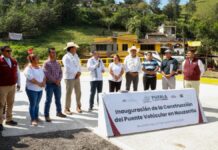 Sergio Salomón entrega obra carretera en Pahuatlán, Camocuautla y Nauzontla