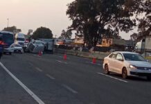 Volcadura de tráiler en la México-Puebla provoca tráfico