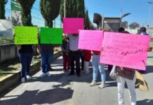 Vecinos de Bosques de Amalucan exigen solución al colapso del drenaje