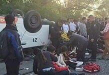 Vuelca combi y deja 19 heridos en la Tehuacán-Coxcatlán
