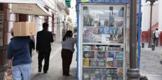 Puebla retirará casetas de revistas sin permisos