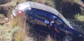 Automóvil con estudiantes cae a barranco en la Zaragoza-Zacapoaxtla
