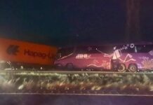 Mueren ocho personas por choque de autobús en la Amozoc-Perote