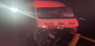 Conductor del transporte público choca en la Apizaco-Tlaxcala