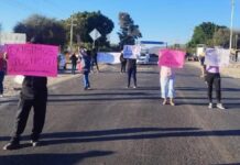 Bloquean la México-Veracruz tras feminicidio de Laura Evelia