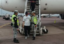 Pasajero intenta secuestrar avión en México para llevarlo a EU