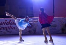 Realizan espectáculo de patinaje sobre hielo en Cuautlancingo