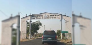 Pobladores de San Juan Tejupa retienen a policías municipales