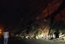 Sierra Negra de Puebla queda incomunicada por derrumbe