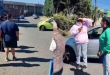 Bloquean Las Margaritas por falta de agua potable en colonia Leobardo Coca