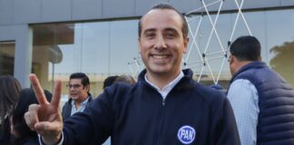 Mario Riestra se distancia de diputados panistas