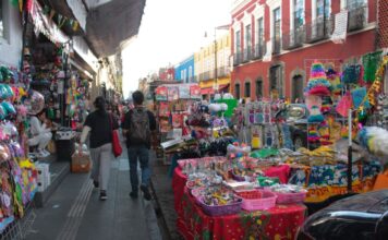 Retirarán a ambulantes que incumplan acuerdos, reitera Segom