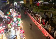 Sergio Salomón y Pepe Chedraui asisten a la Caravana Navideña Coca Cola 2024